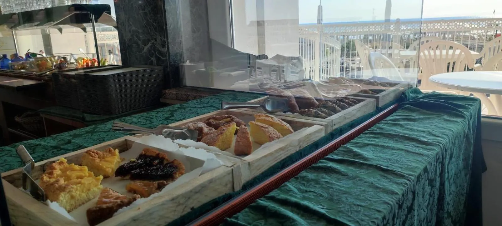 Alojamento de Acomodação e Pequeno-almoço Hotel Negresco Milano Marittima