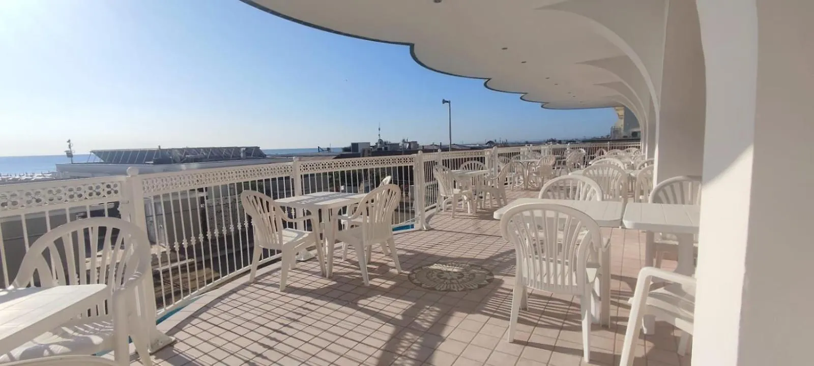 Hotel Negresco Milano Marittima 3*,